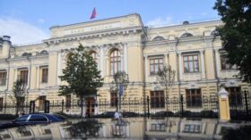 ЦБ продал юаней на внутреннем рынке с расчетами 16 мая на 6,5 миллиардов рублей