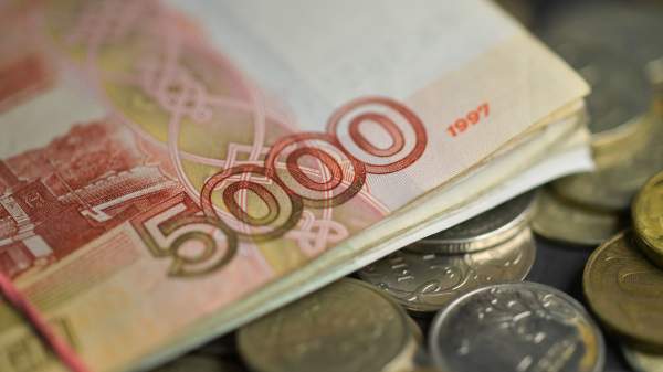 Read more about the article Набиуллина: ЦБ не видит проблем с обслуживанием госдолга в России