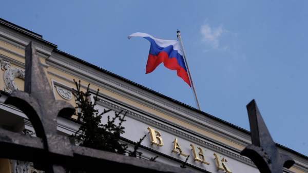 Read more about the article Официальный курс юаня на вторник – 11,83 руб, доллара – 80,07 руб, евро – 91,96 руб